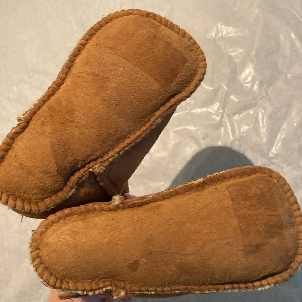 UGG Unisex Erin Booties - Baby